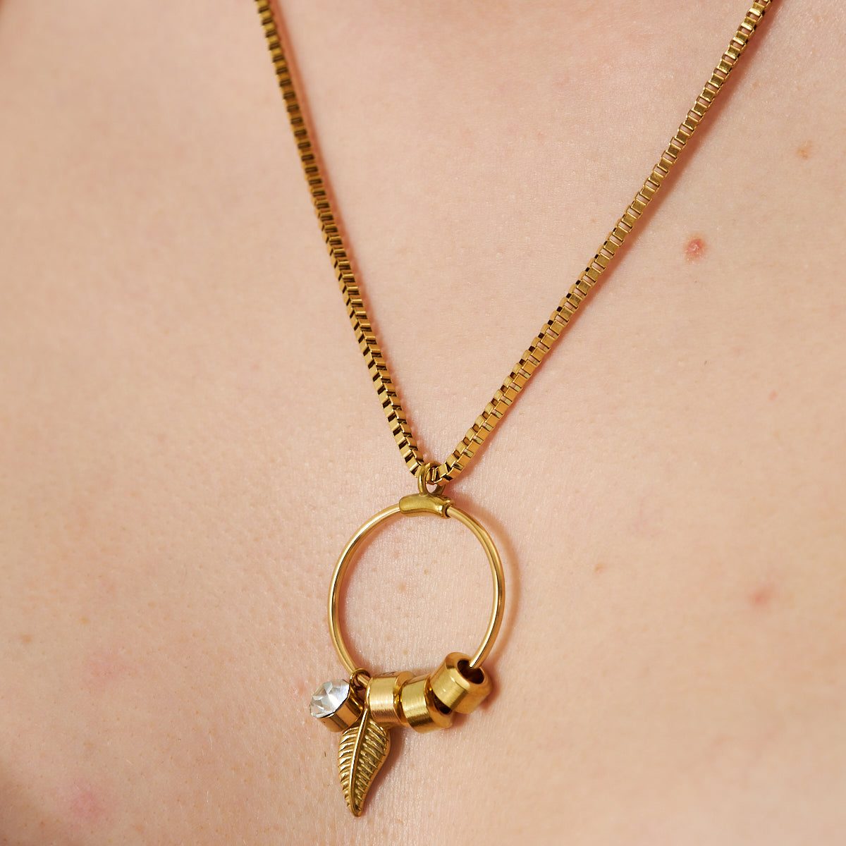 𝐂𝐡𝐚𝐫𝐦 𝐊𝐨𝐥𝐲𝐞